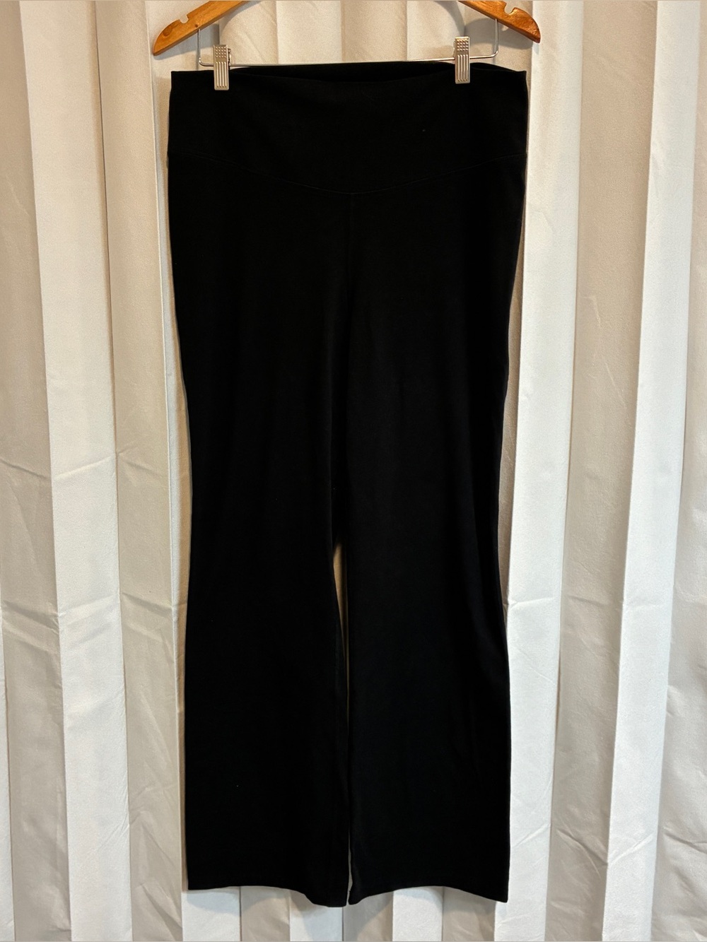 Old Navy Active Powerchill Extra High Rise Slim Boot-Cut Go Dry XL Black Pants